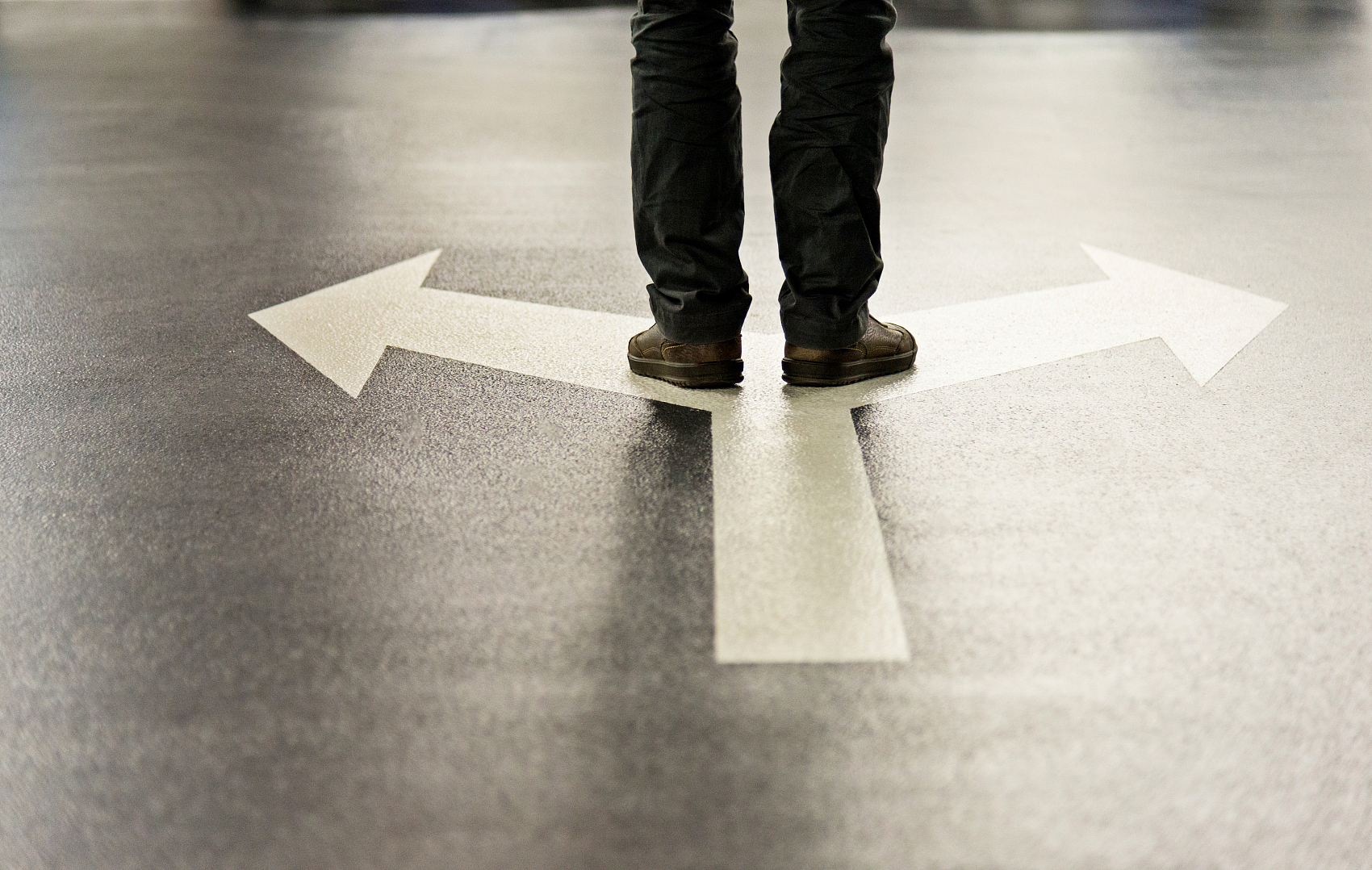 股市投资经验_年轻人入市教训_信用卡套现炒股