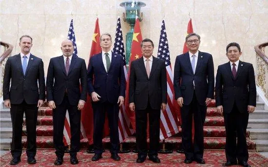 2025年中国股市总市值_2021年中国股市市值_股市总市值2021