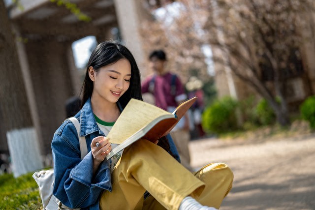 阅读赚钱软件_实战经验在赚钱中的重要性_如何通过实践学会赚钱