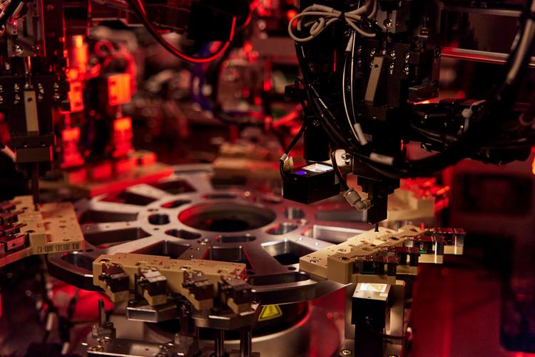 歌尔股份发展历程_歌尔声学招聘暑假工_立讯精密对比分析