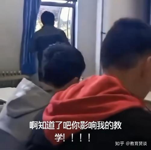 大学上课戴帽子规定全知道，你关心的都在这里啦