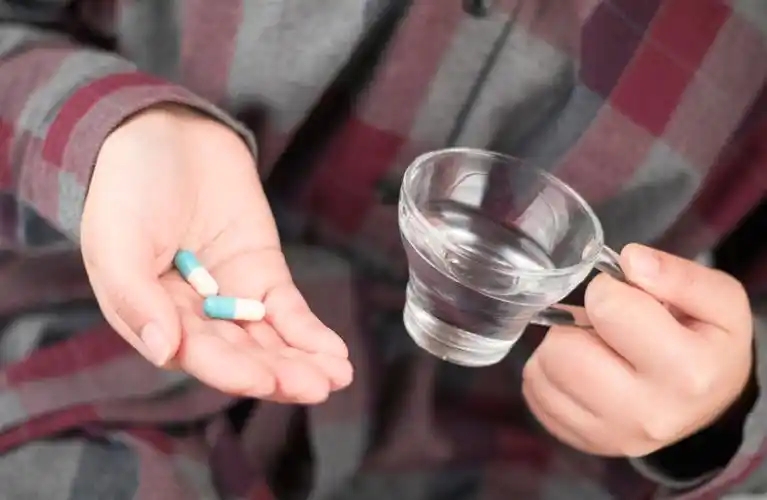 烟酸对血脂调节的作用机制_高血脂维生素B3烟酸补充剂_怎么补充维生素b3